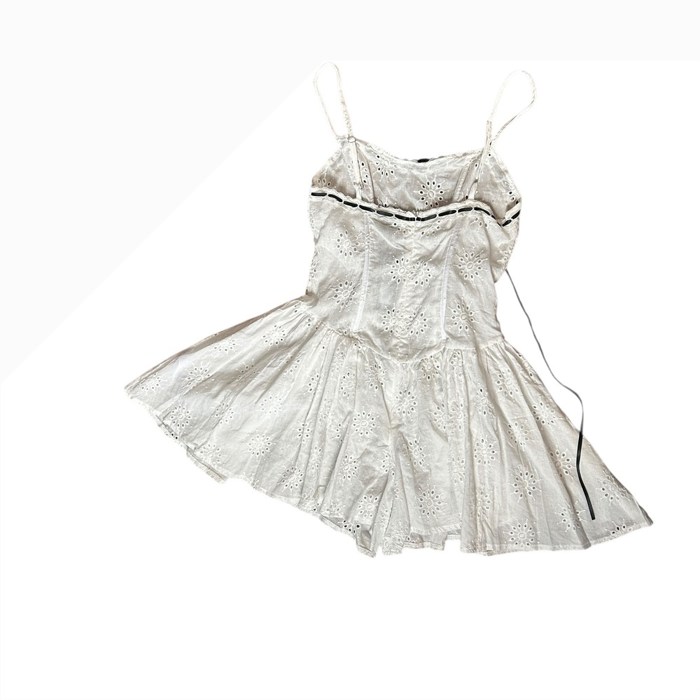 PrettyLittleThing Cottage‎ Core Fairy Dress White Eyelet Black Ribbon Sleeveless - Picture 2 of 4